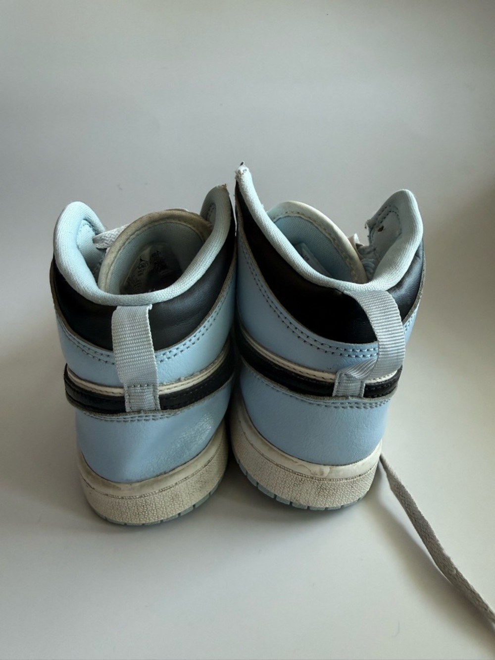 Nike Kids Air Jordan 1 Mid Blue and White Sneakers in size 2Y - Picture 5 of 8